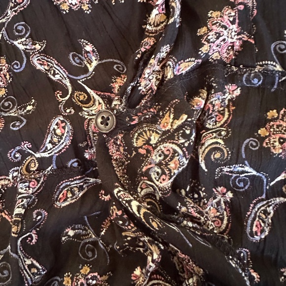 ⭐️5/$25⭐️Black paisley wrap dress - Picture 5 of 9